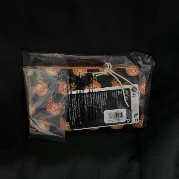 Loungefly Halloween Pumpkin Mickey O Lantern Backpack, Wallet & Ears GITD ?? main image 5